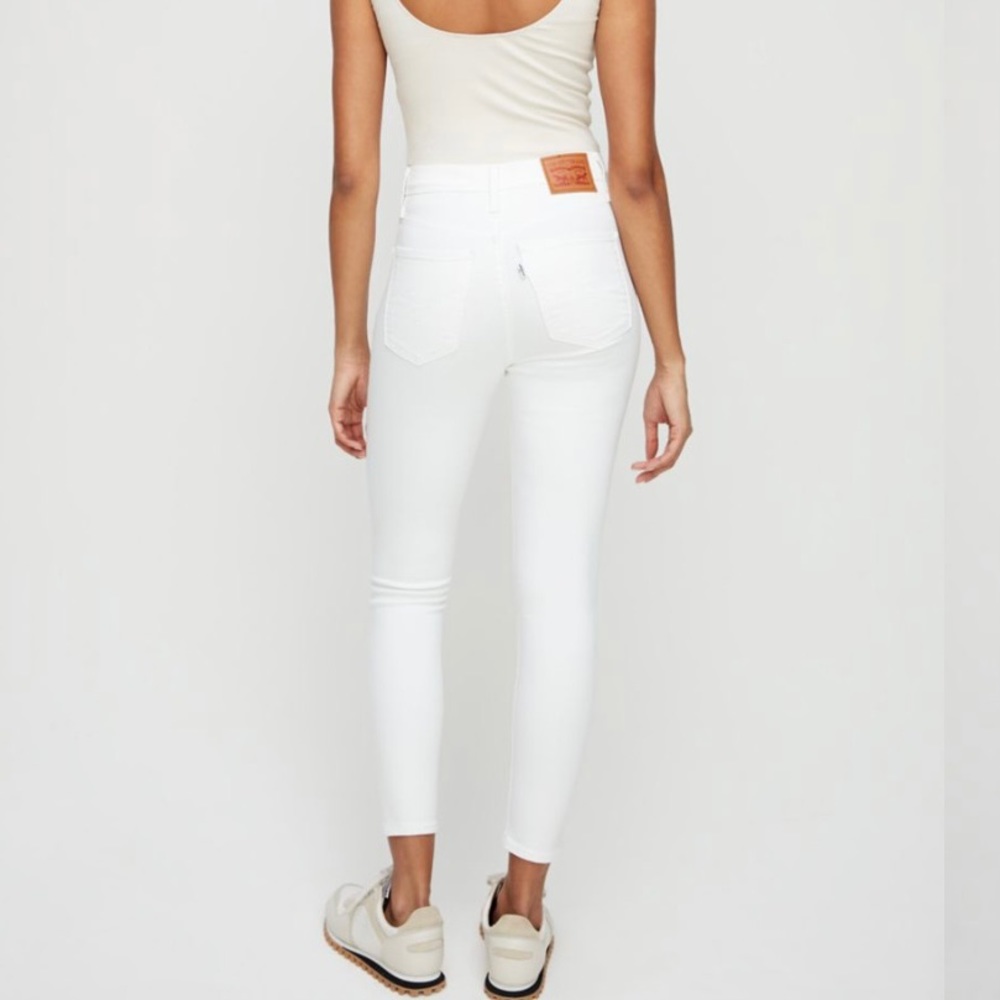 Levi’s White Mile High Super Skinny Ankle Jeans size 27